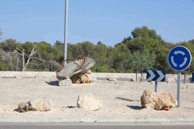 Portopetro Kreisverkehrkunst