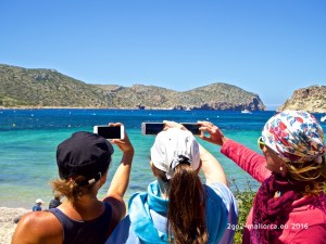 Handies nebeneinander beim Fotografieren
