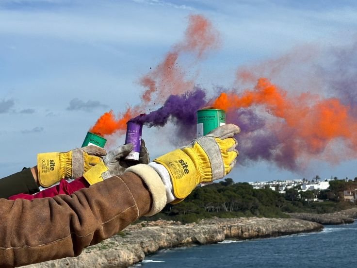 farbige rauchsignale portopetro foto cornelia jost